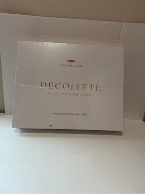 NEW Elevare Skin Décolleté Neck & Chest LED Light Therapy Device Sealed
